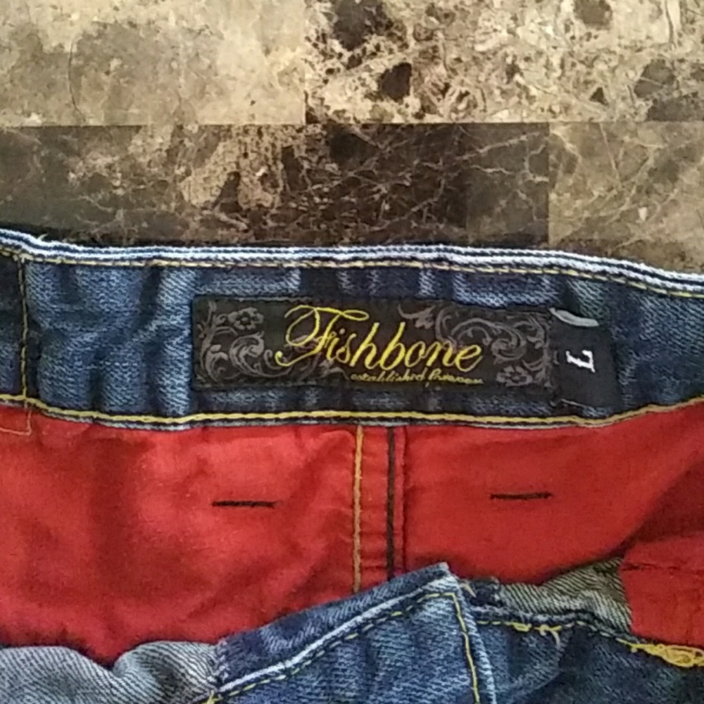 Fishbone Shorts - Picture 3 of 5